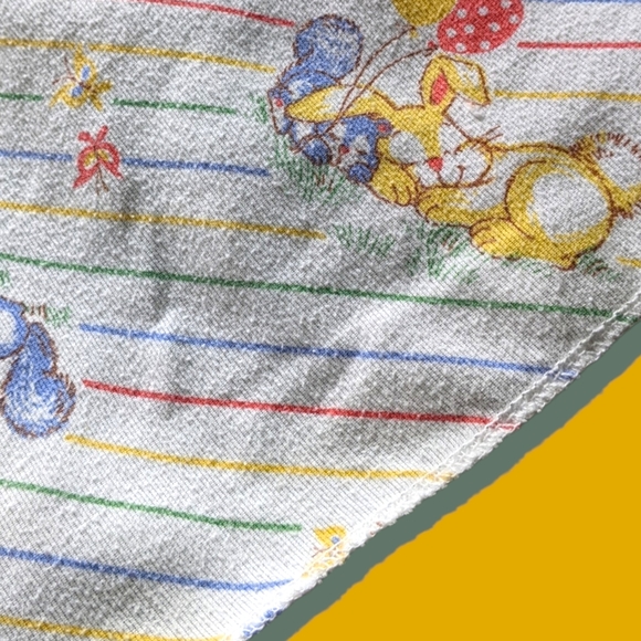 Vintage Edmund baby blanket swaddle cloth bunnies playing pattern - Picture 2 of 6